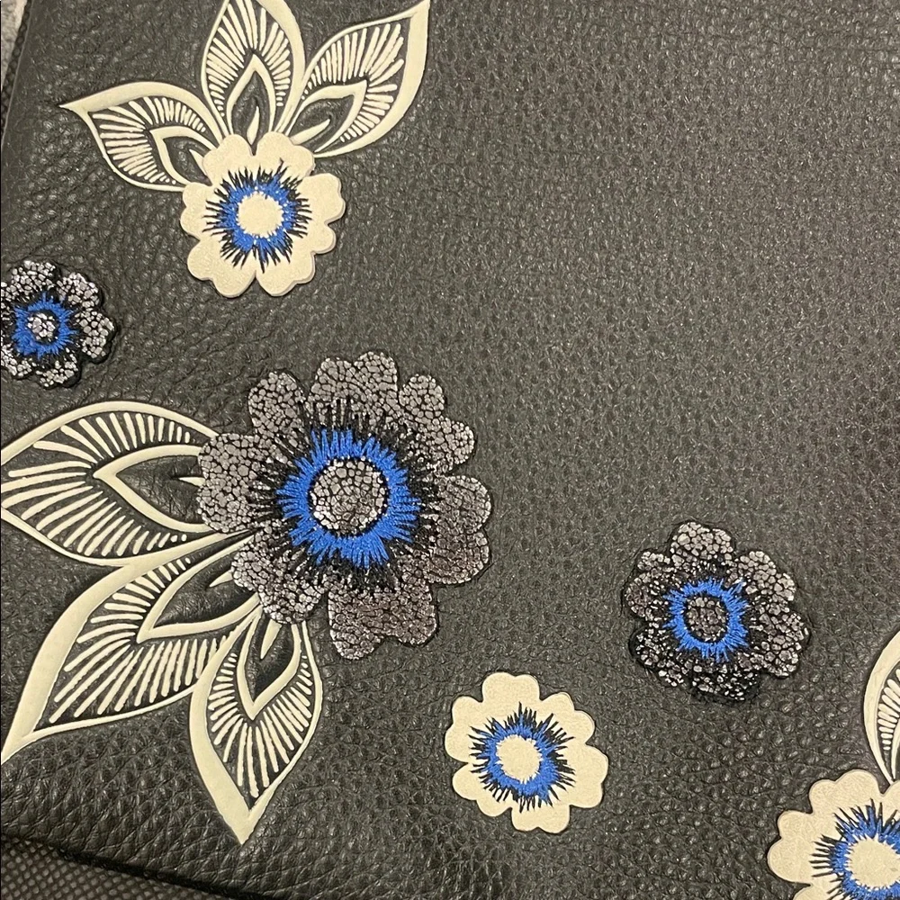 Vera Bradley Black and Blue Floral Leather Clutch Mallory Genuine Leather - Picture 4 of 12